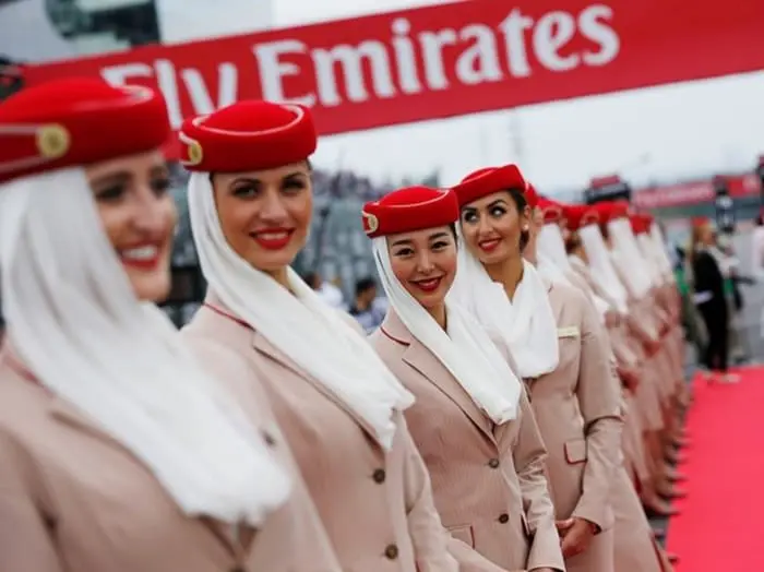 emirates-stewardesses