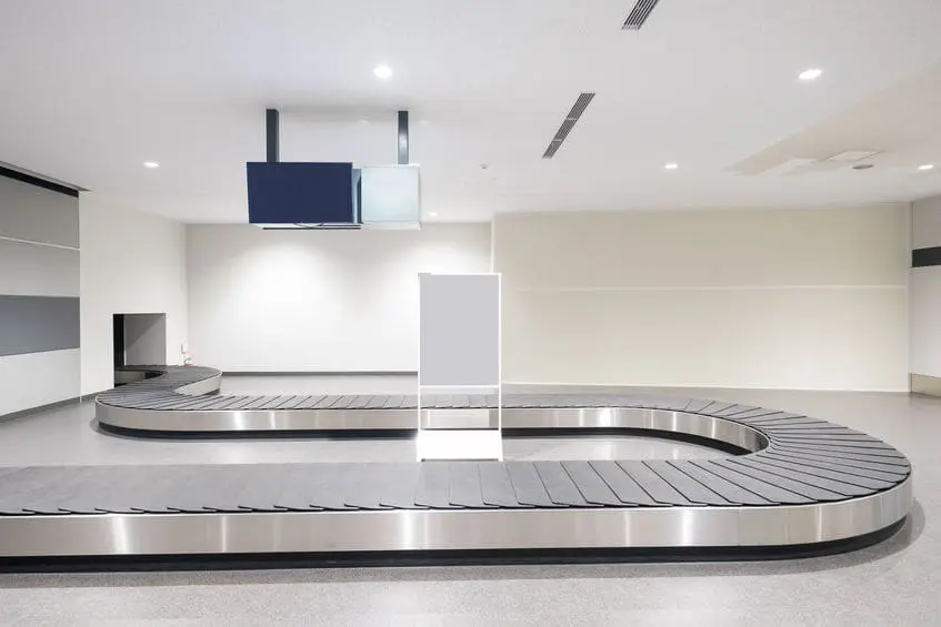 empty baggage belt