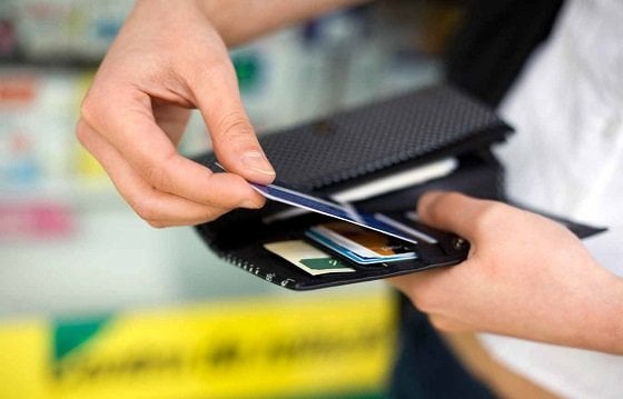 Should You Give Up Your Rewards Point Credit Card?