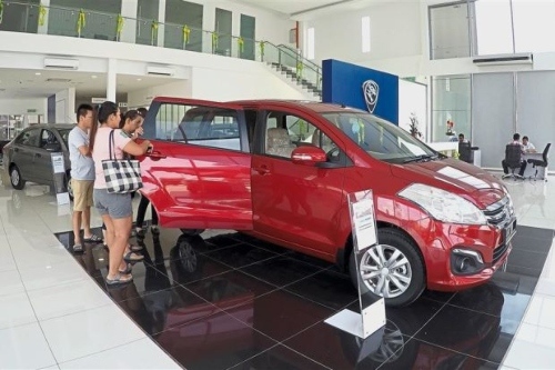 Malaysians Are Rushing To Buy Cars This Month