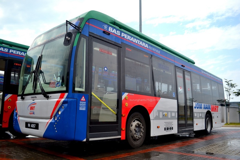 Rapid MRT Feeder Buses Going Fully Cashless From February Onwards