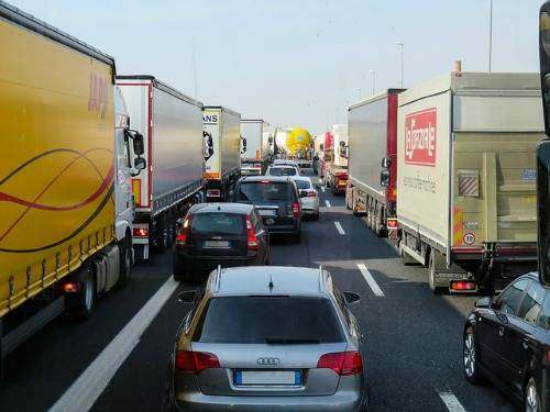 Should You Move Closer to Your Workplace to Avoid Traffic Jams?